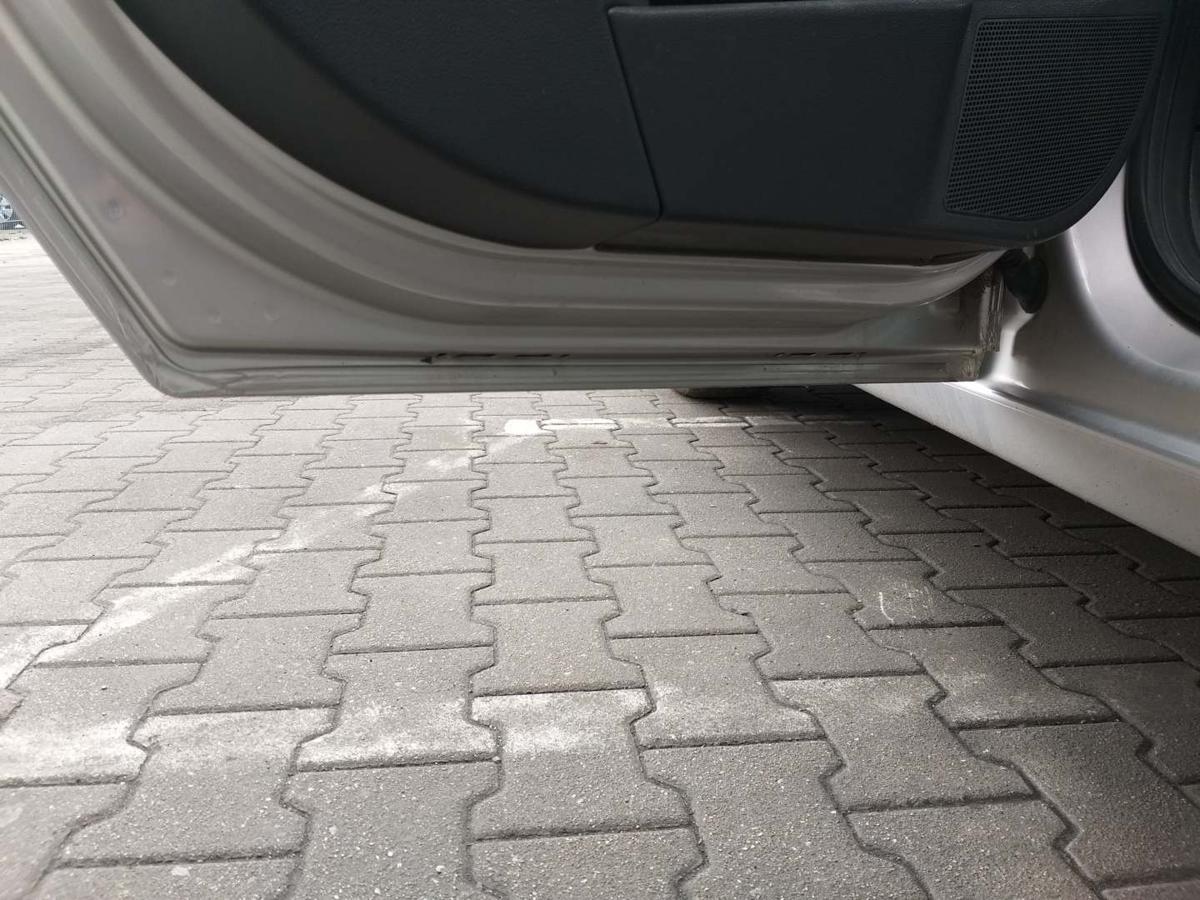 Opel Astra H original Tür hinten links Z157 Starsilber Kombi Bj.2007